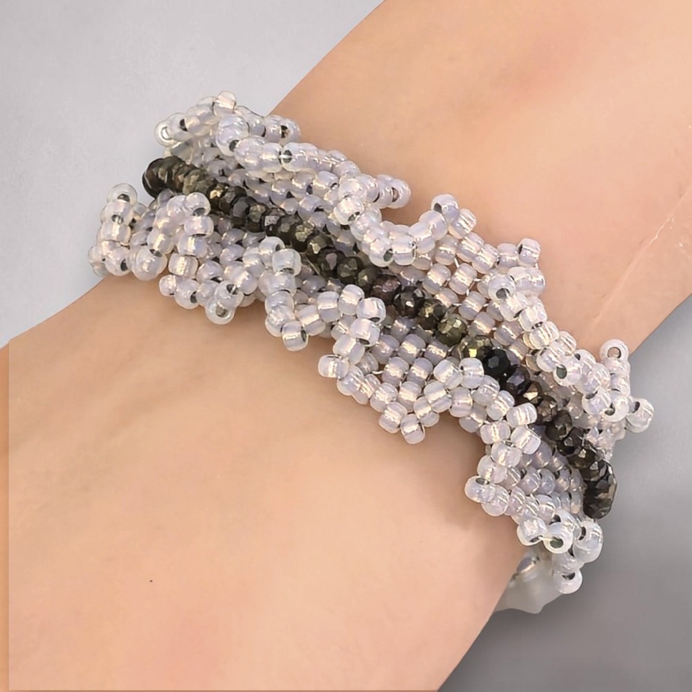Handmade Beaded Ruffle Bracelet Pink Opalescent Seed Beads Czech Glass Iris Butt